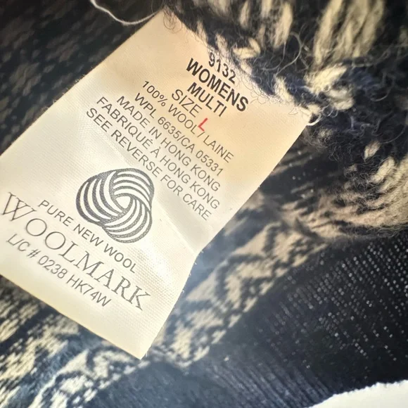 Woolrich vintage Navy and White Nordic Wool Cardigan size large - Picture 6 of 6